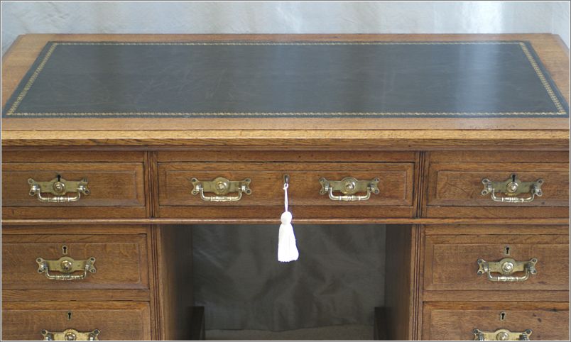 2054 Small Antique Oak Pedestal Desk Maple & Co (6)